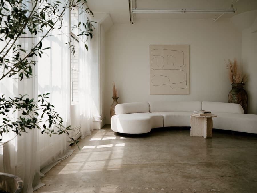 MINIMALIST WARMTH studio