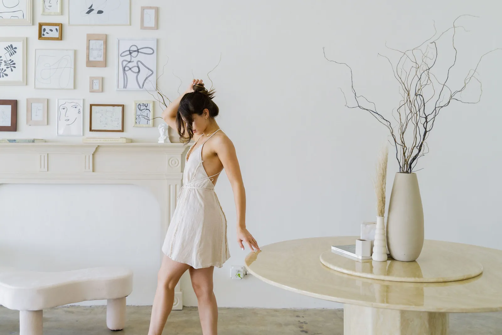 MINIMALIST WARMTH studio photo 8