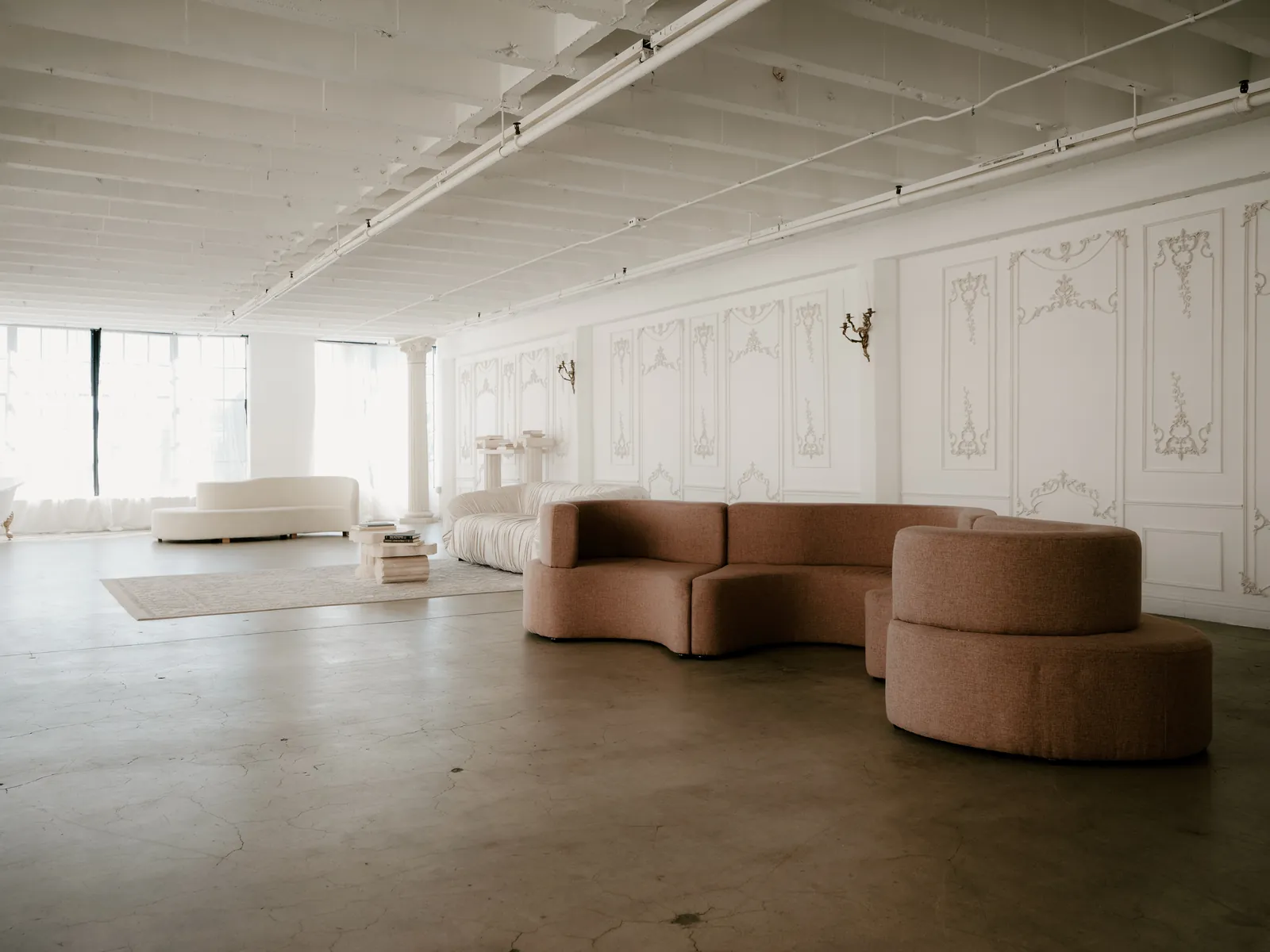 PARISIAN CHIC MODERN studio photo 9