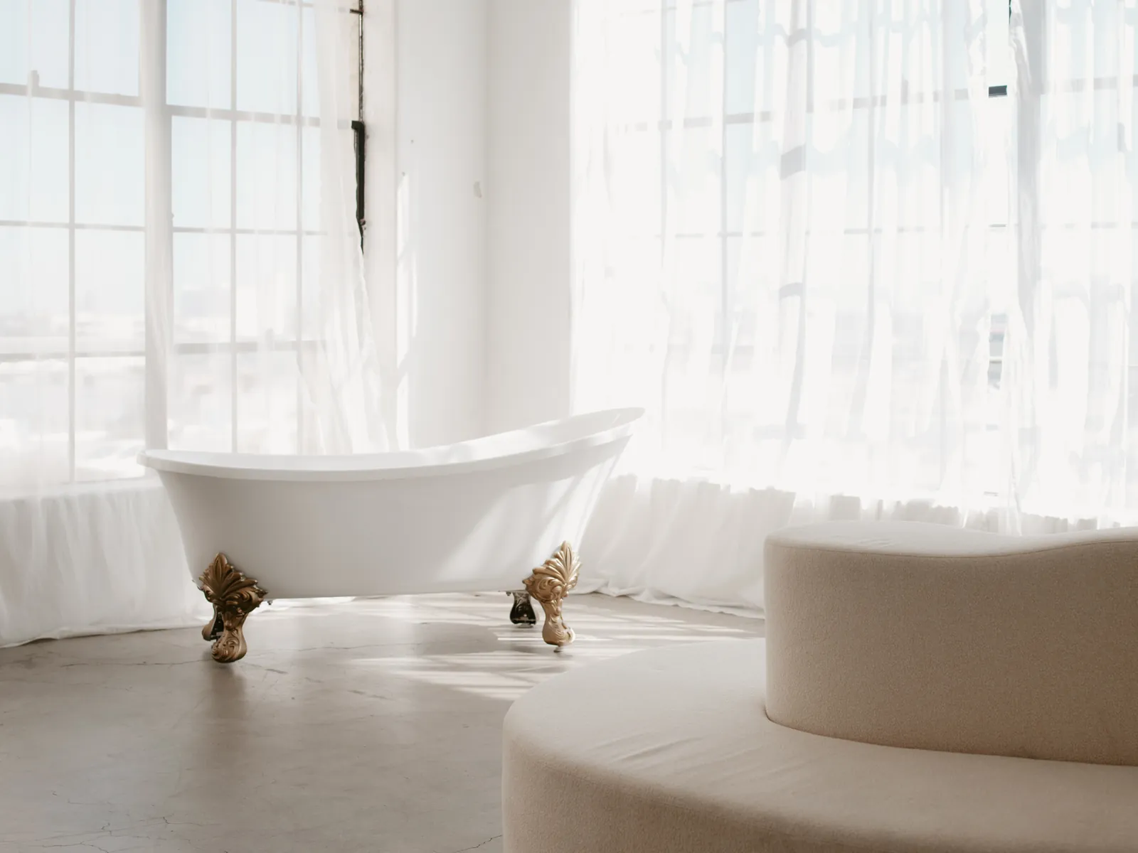 PARISIAN CHIC MODERN studio photo 11