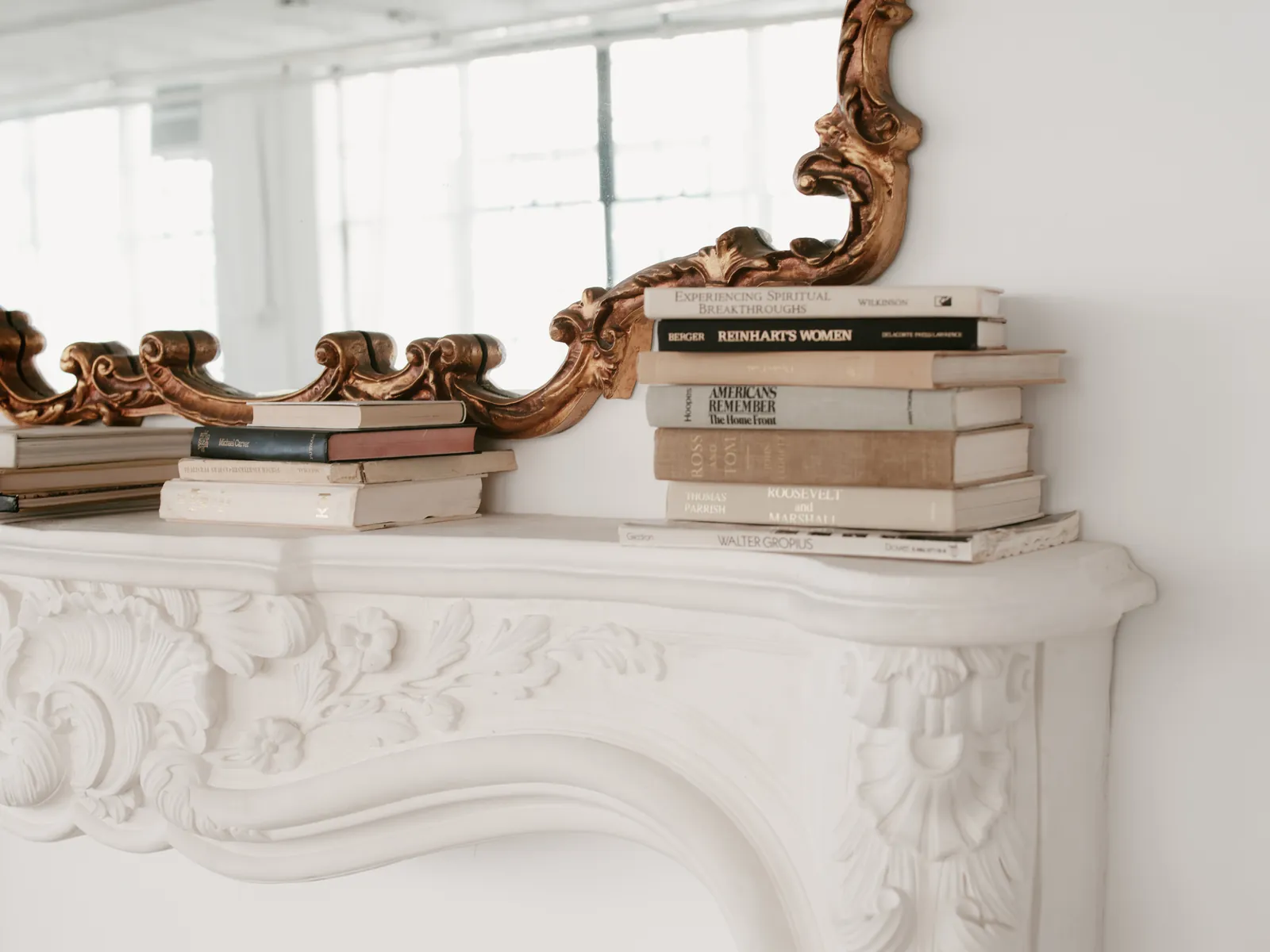 PARISIAN CHIC MODERN studio photo 17